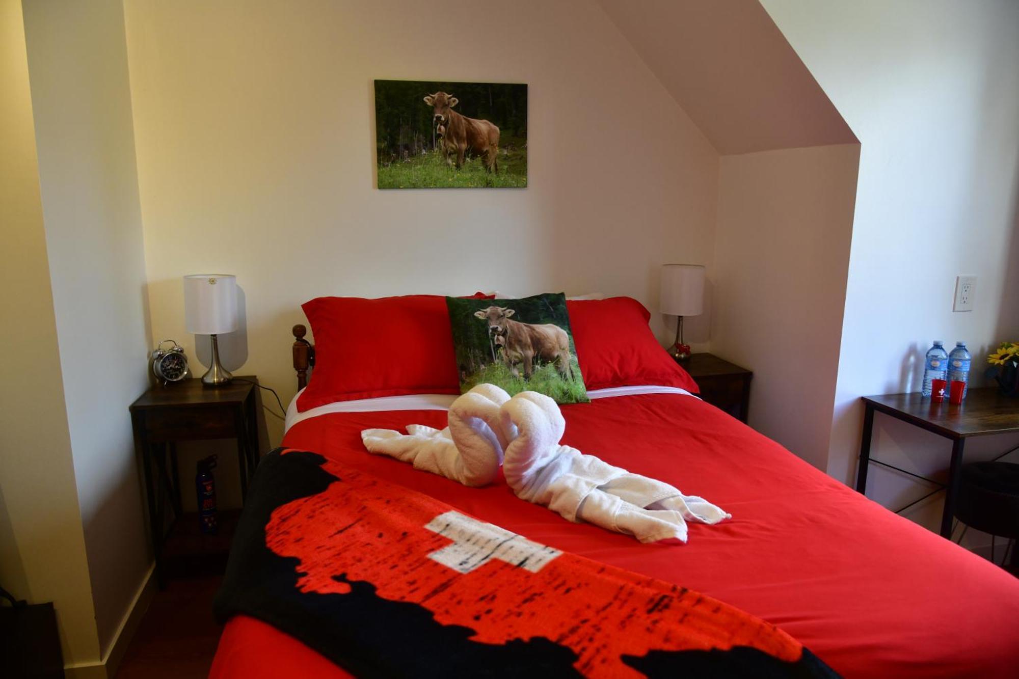 The Blue Cottage B&B Seventy Mile House Ngoại thất bức ảnh